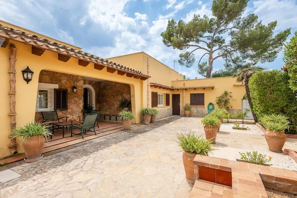 Villa Farrutxet En Alcanada Alcudia  Spanien