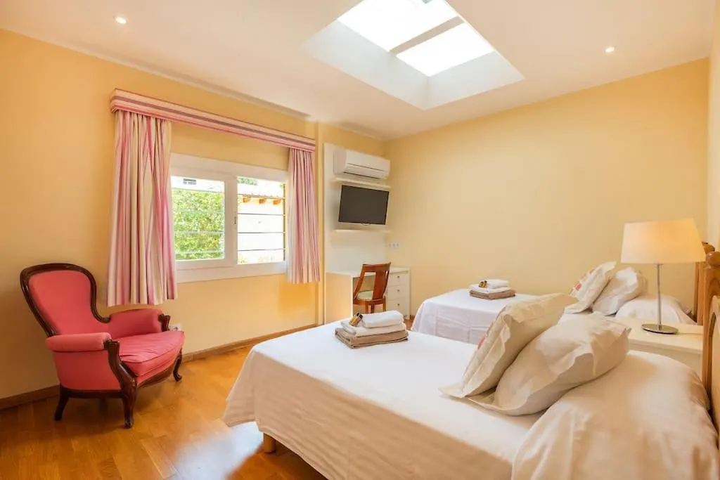 Villa Farrutxet En Alcanada Alcudia  Spain